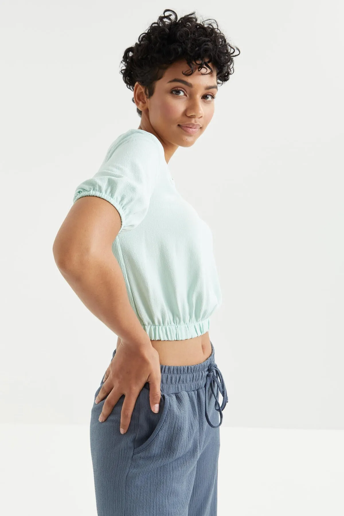 balon kol o yaka beli lastikli bürümcük kumaş kadin crop top t-shirt - 97221