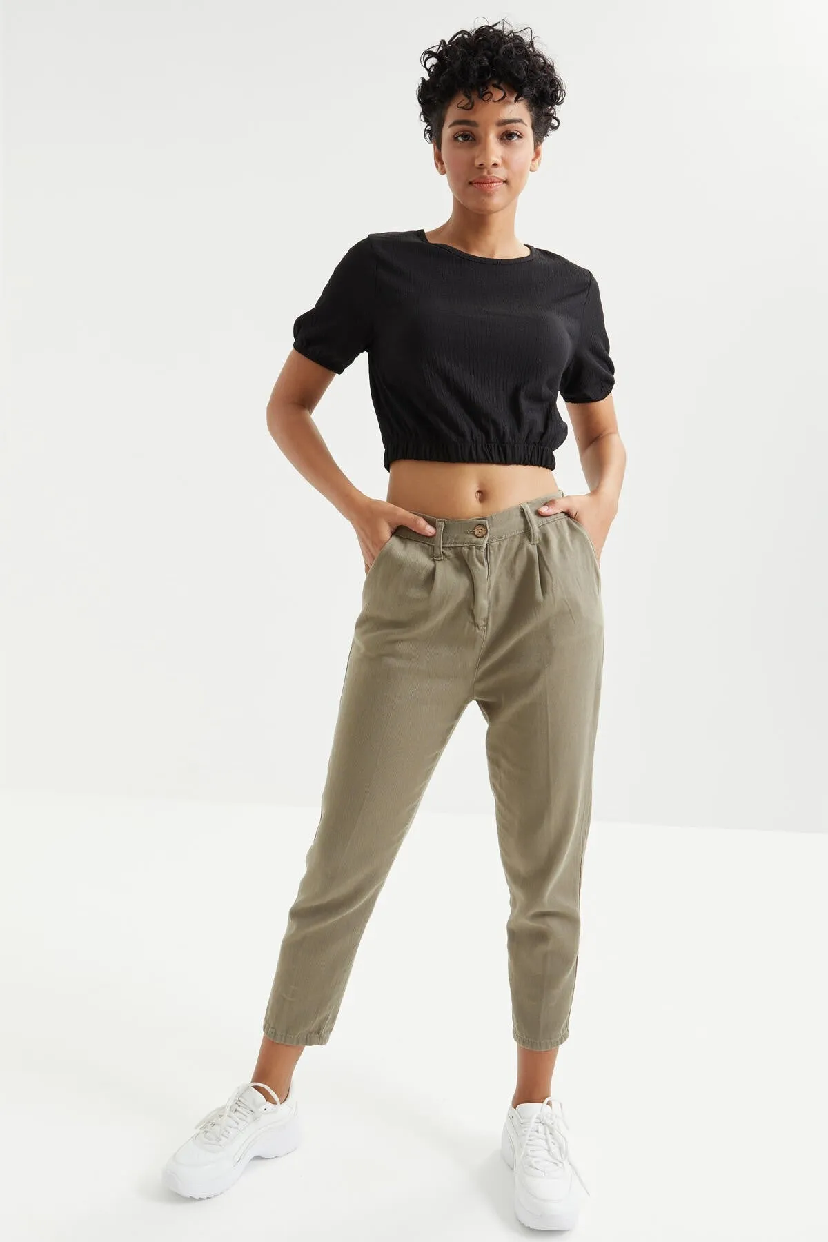 balon kol o yaka beli lastikli bürümcük kumaş kadin crop top t-shirt - 97221