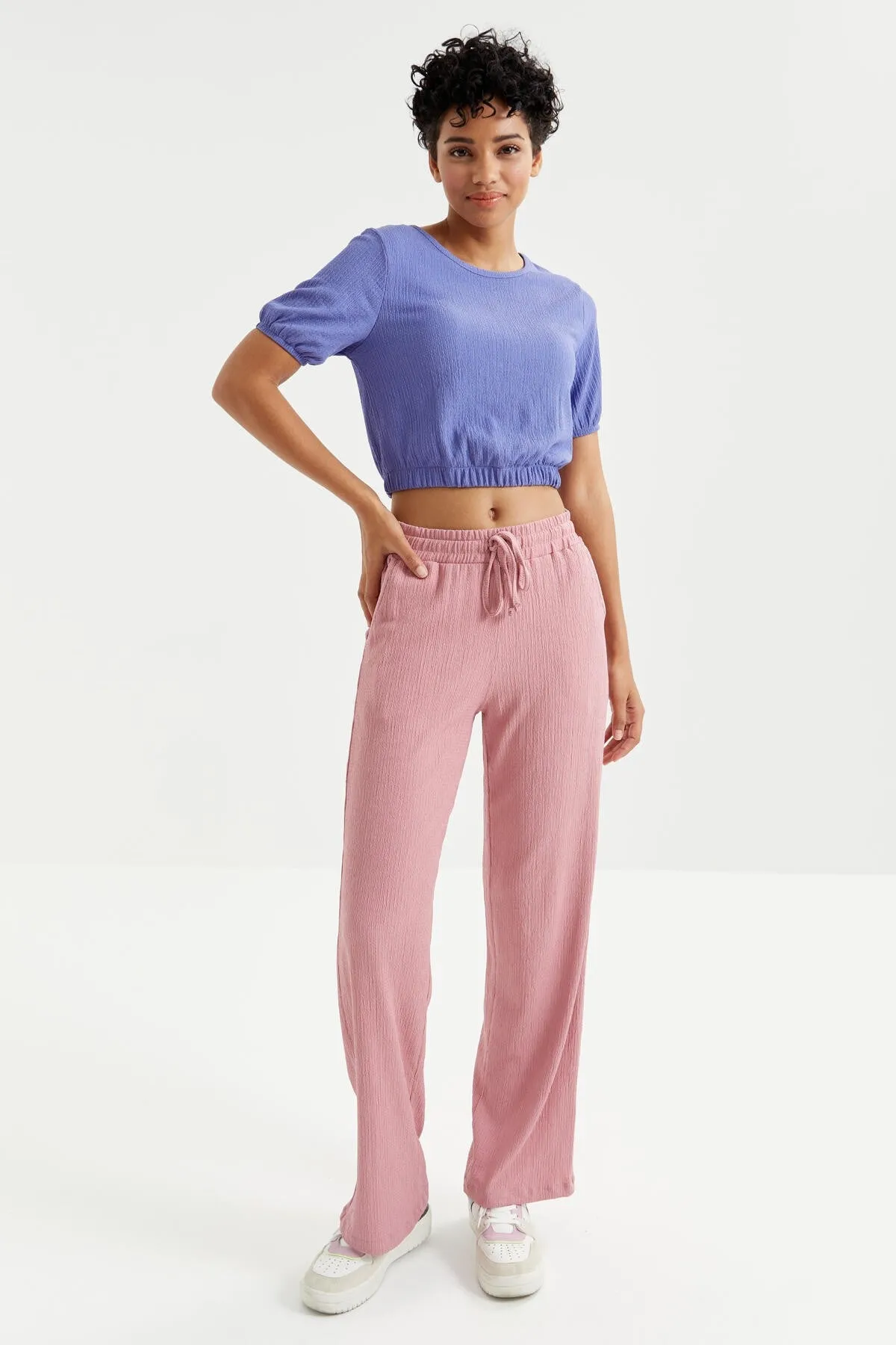 balon kol o yaka beli lastikli bürümcük kumaş kadin crop top t-shirt - 97221