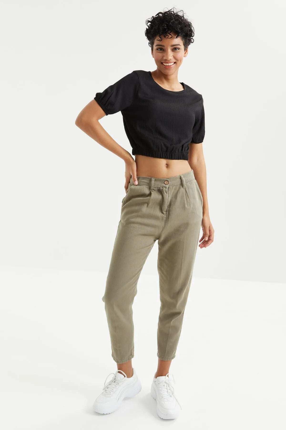 balon kol o yaka beli lastikli bürümcük kumaş kadin crop top t-shirt - 97221