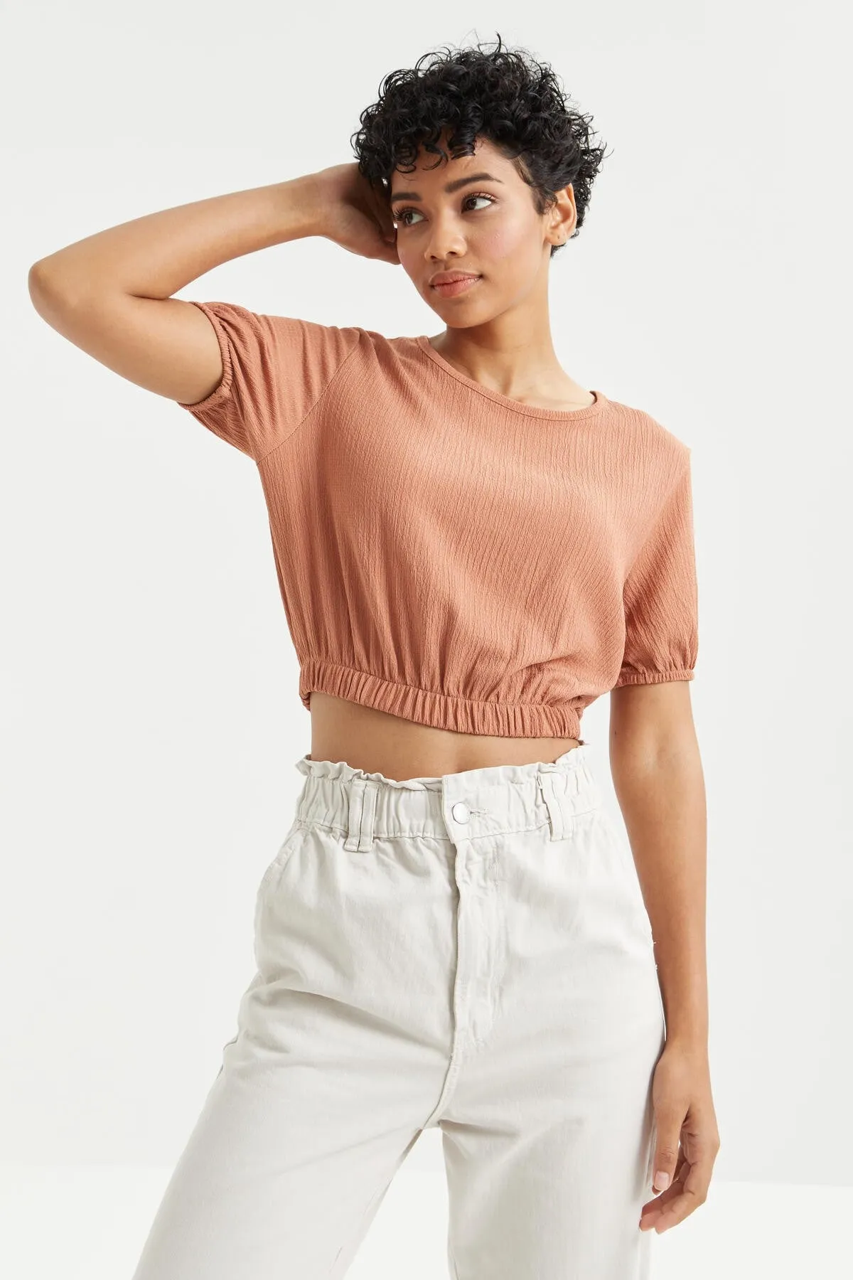 balon kol o yaka beli lastikli bürümcük kumaş kadin crop top t-shirt - 97221
