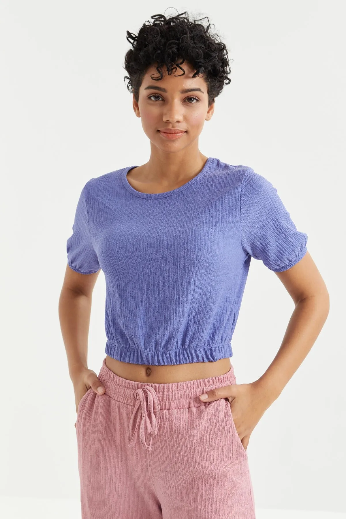 balon kol o yaka beli lastikli bürümcük kumaş kadin crop top t-shirt - 97221
