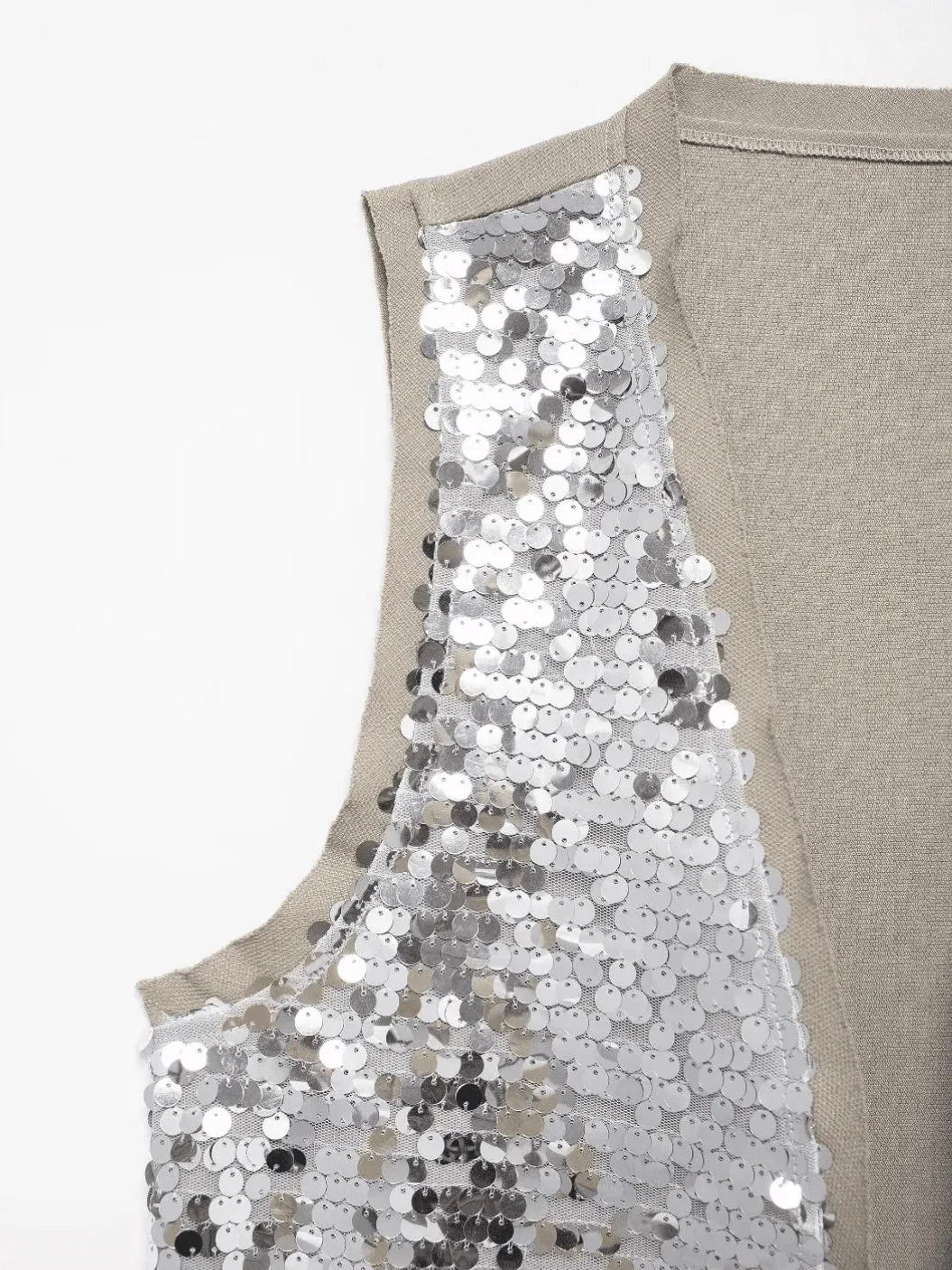 Silver sequins set of 2 vest top and shorts pants